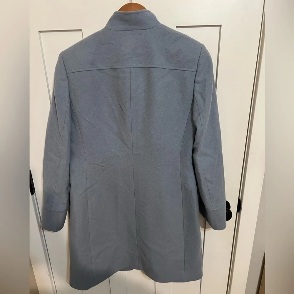 Tahari Wool Blend Long line Jacket Button Size 6P Light Blue